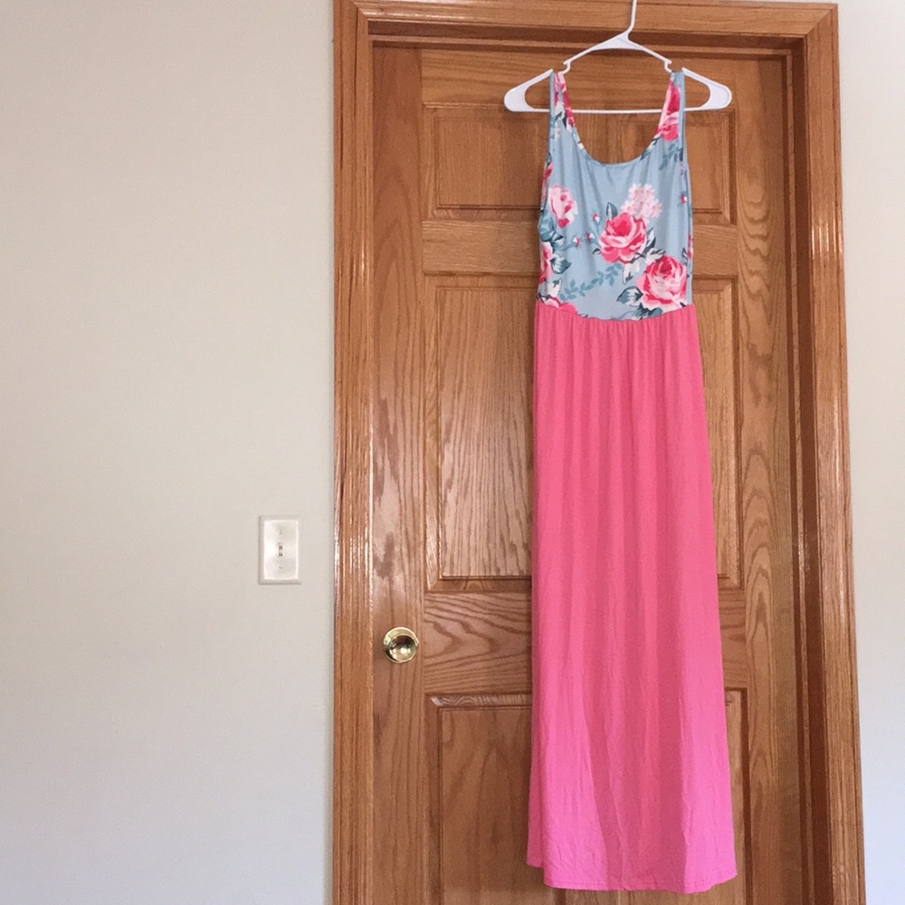 Dunea Maxi Dress